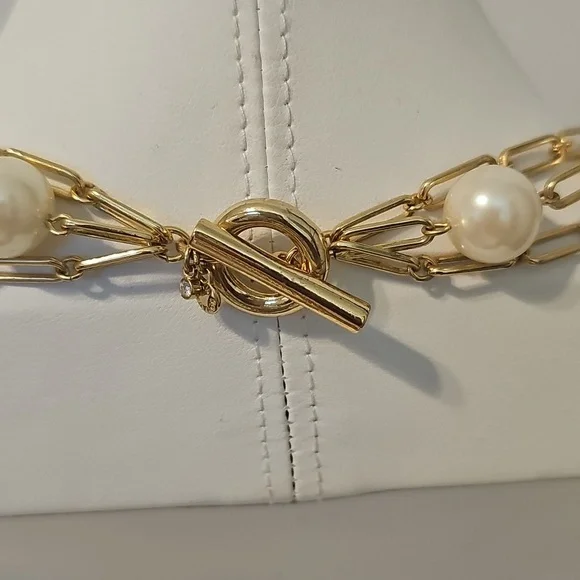 Ann Taylor Elegant Gold and Cream Pearl Necklace - Picture 3 of 3